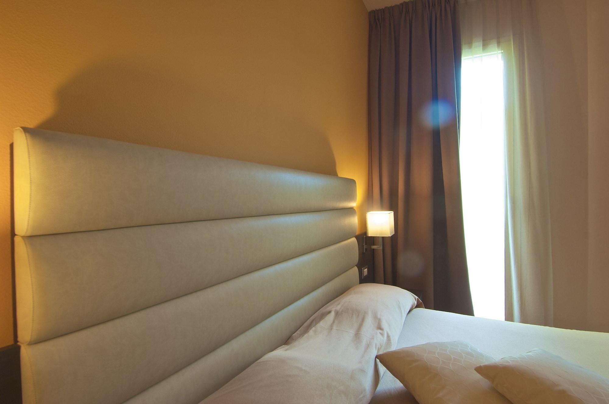 Zen Hotel Versilia Marina di Pietrasanta Exterior photo