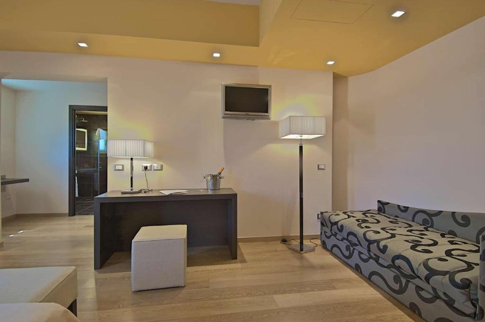 Zen Hotel Versilia Marina di Pietrasanta Exterior photo