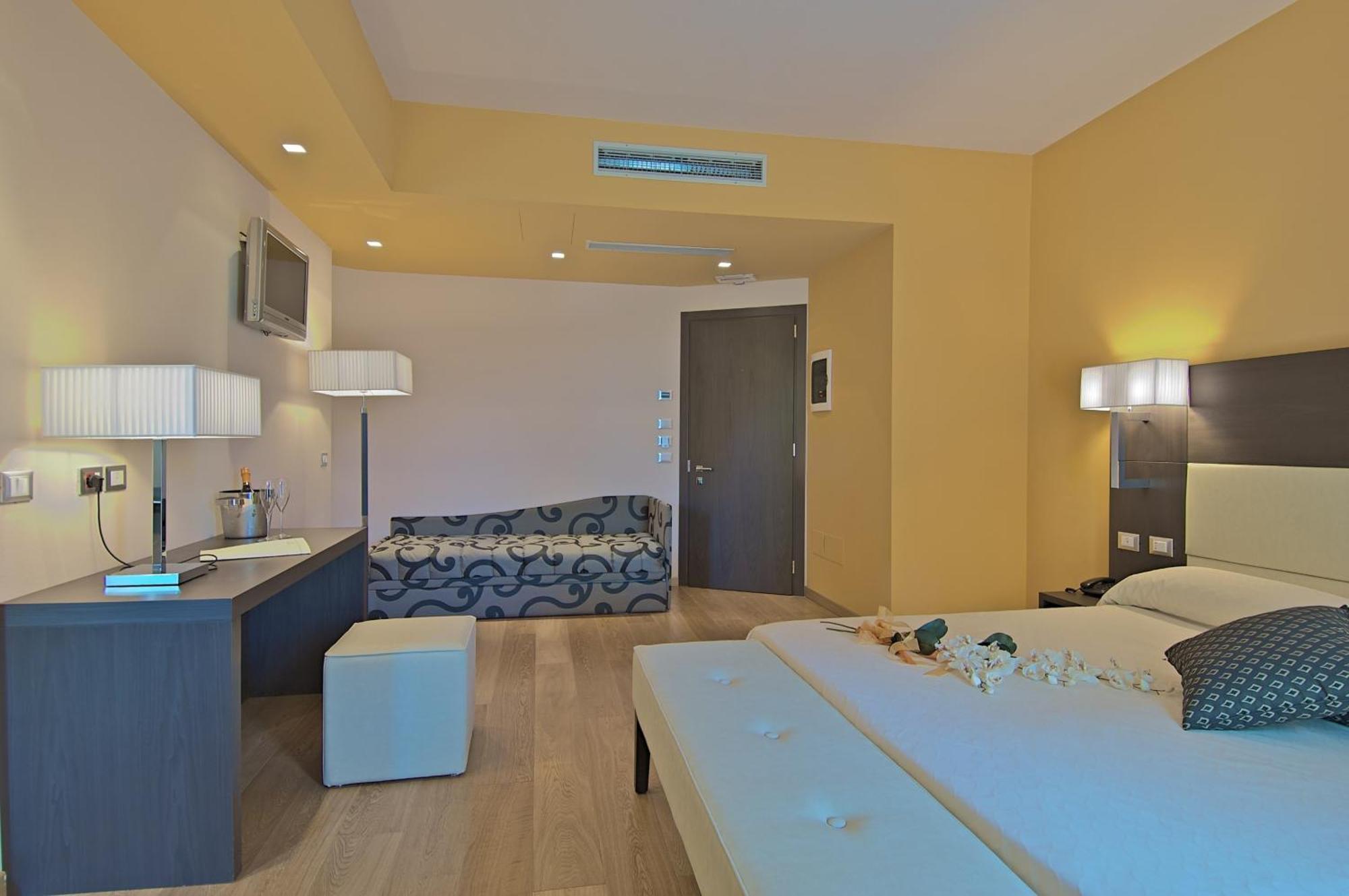 Zen Hotel Versilia Marina di Pietrasanta Exterior photo