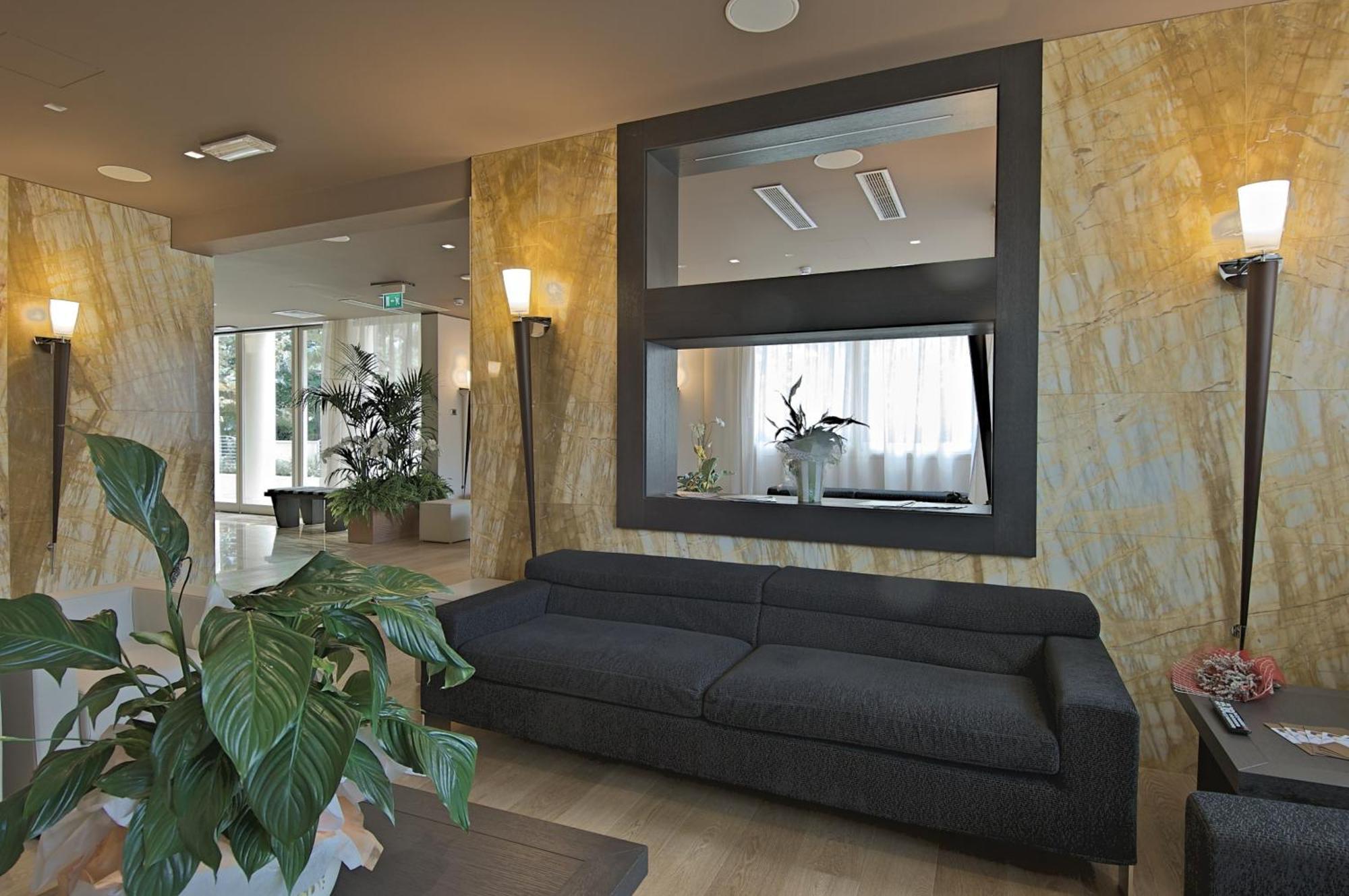 Zen Hotel Versilia Marina di Pietrasanta Exterior photo