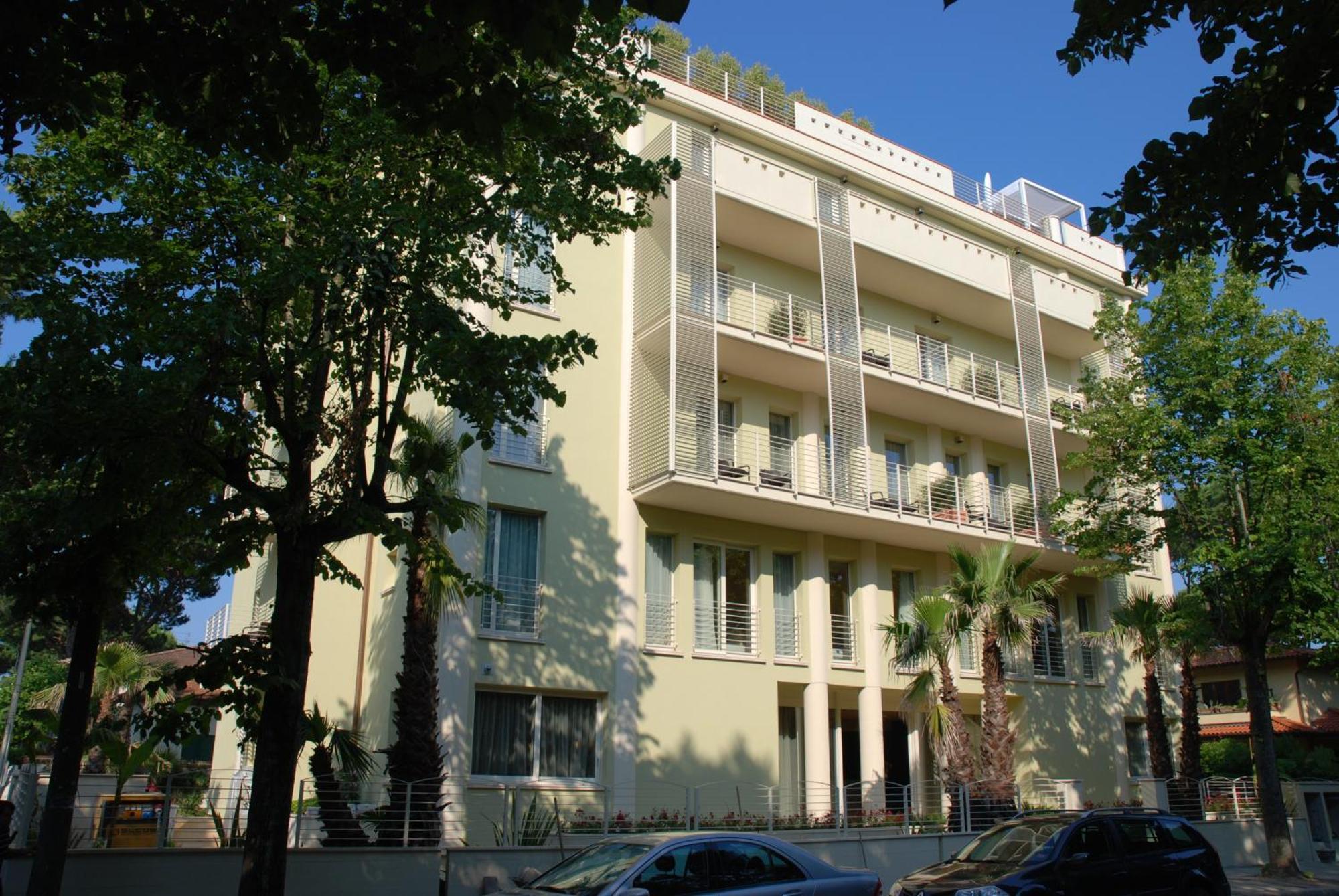 Zen Hotel Versilia Marina di Pietrasanta Exterior photo