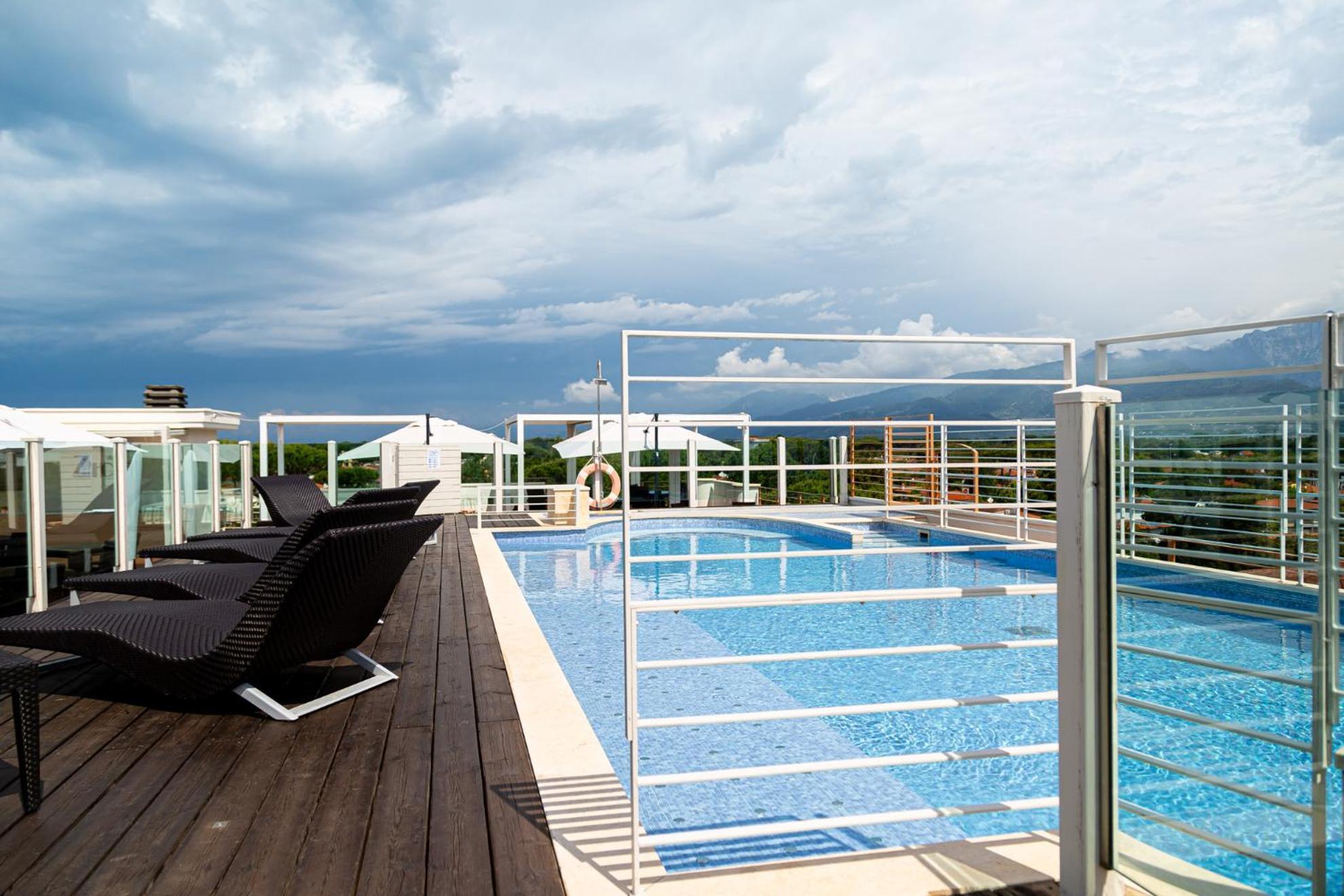 Zen Hotel Versilia Marina di Pietrasanta Exterior photo